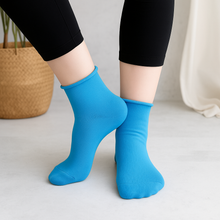Load image into Gallery viewer, No-Squeeze Basics Socks Set of 5