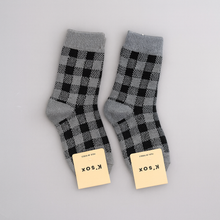 Load image into Gallery viewer, Women Winter Gingham Checked Square Pattern Socks
