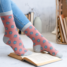Load image into Gallery viewer, Women Flowers Blooming Socks
