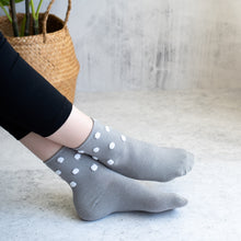 Load image into Gallery viewer, Women Cozy Dots Socks
