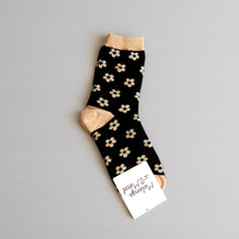Load image into Gallery viewer, Women Flowers Blooming Socks
