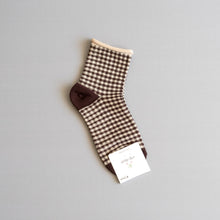 Load image into Gallery viewer, Average Joe Checked Socks
